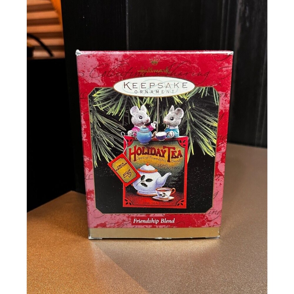 Hallmark Keepsake Ornament 1997 Friendship Blend Holiday Tea (1)